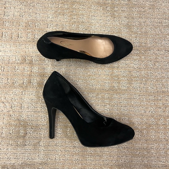 Jessica Simpson Black Pumps - Picture 3 of 5